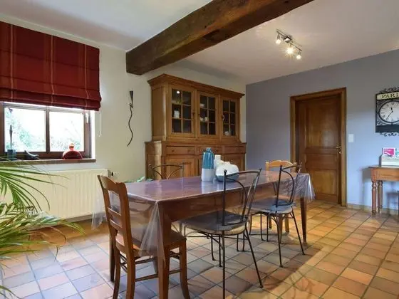 Cozy Holiday Home in Noville With Private Terrace - Yerinde Yemek