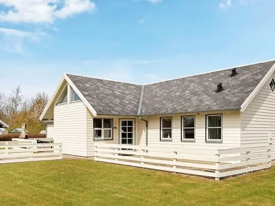 Cozy Holiday Home in Otterup near Beach