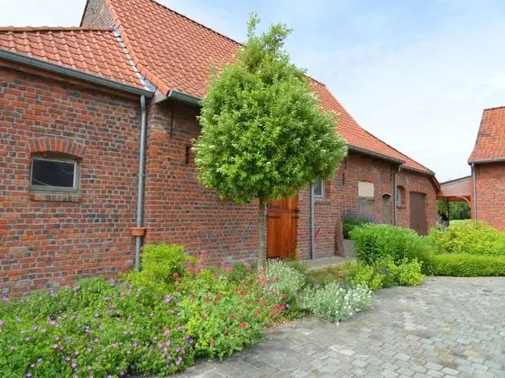 Cozy Holiday Home in Ploegsteert With a Garden - Dış Mekan