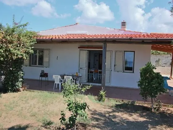 Cozy Holiday Home in Ricadi near Sea - Dış Mekan