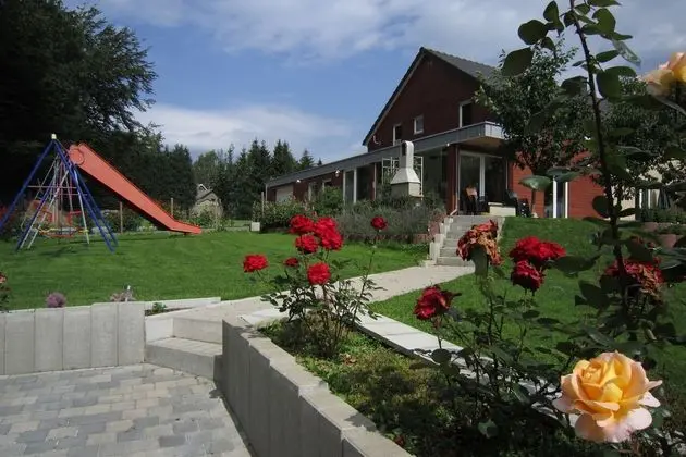 Cozy Holiday Home in Robertville With Sauna - Öne Çıkan Resim