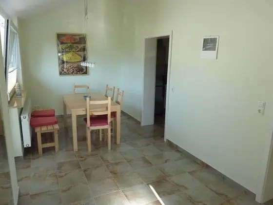 Cozy Holiday Home in Rostock Germany near Beach - Yerinde Yemek