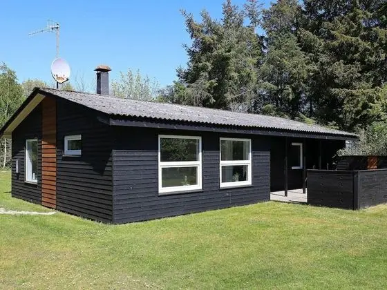 Cozy Holiday Home in Sæby near Sea