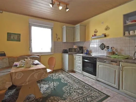 Cozy Holiday Home in Schwarzbach Thuringia With Garden - Mutfak