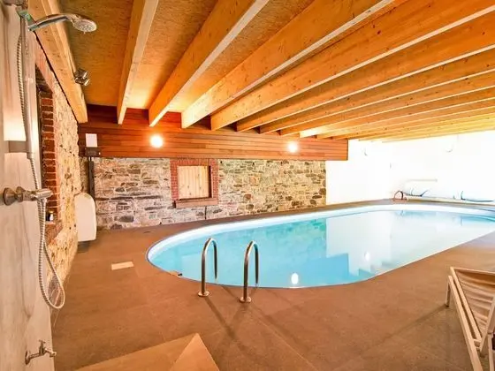 Cozy Holiday Home in Sourbrodt With Private Pool and Sauna - Havuz