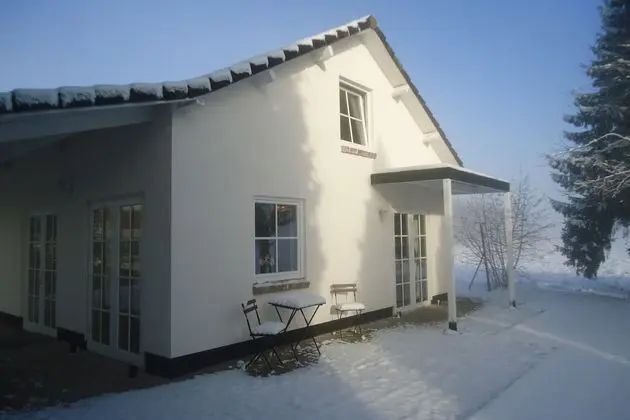 Cozy Holiday Home in Spijk With Meadow View - Dış Mekan