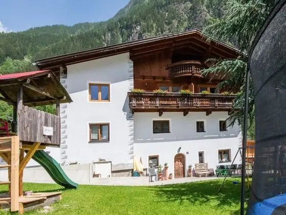 Cozy Holiday Home in Tyrol near Ski Area - Öne Çıkan Resim