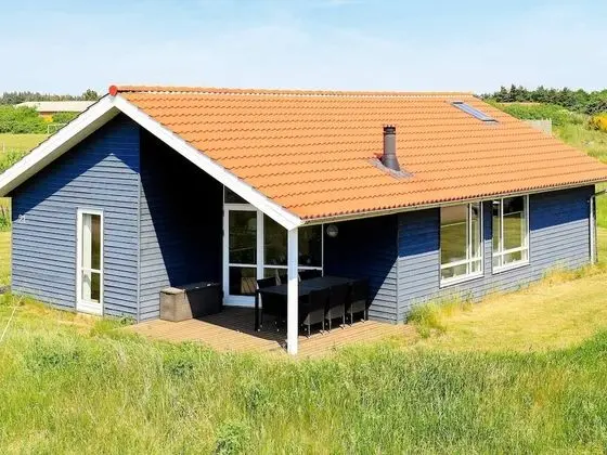 Cozy Holiday Home in Ulfborg near Sea