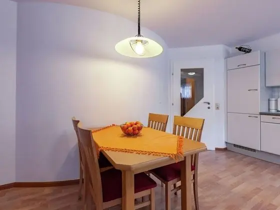 Cozy Holiday Home in Vandans near Montafon Ski Area - Yerinde Yemek
