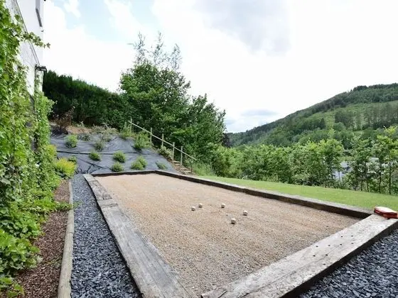 Cozy Holiday Home in Vielsalm With Sauna - Dış Mekan