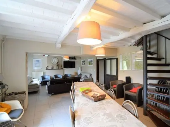 Cozy Holiday Home in Vresse-sur-semois With Private Pool - Yerinde Yemek