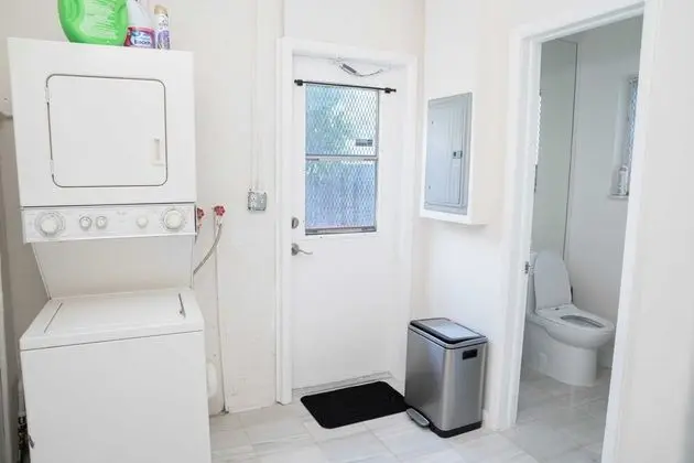 Cozy House With Patio, Fireplace, Parking - Hollywood, Florida - İç Mekan
