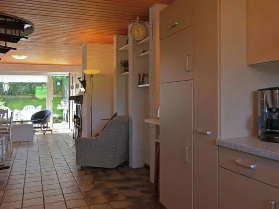 Cozy House with Terrace & Fireplace near Winterberg - Mutfak