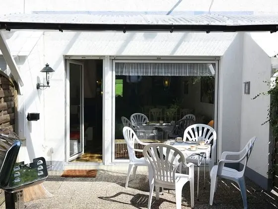 Cozy House with Terrace & Fireplace near Winterberg - Yerinde Yemek
