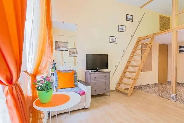 Cozy housing by Moscow railway station - İç Mekan