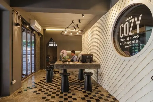 Cozy Inn Chiang Mai - Lobi