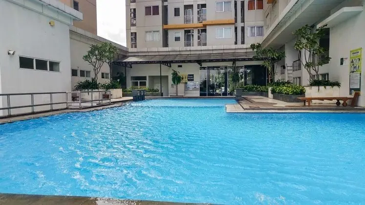 Cozy Living 1BR at Pakubuwono Terrace Apartment