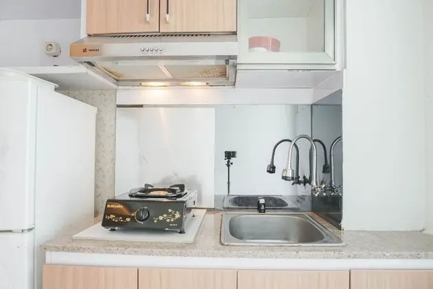 Cozy Living 2BR at Seasons City Apartment near Mall - Mutfak
