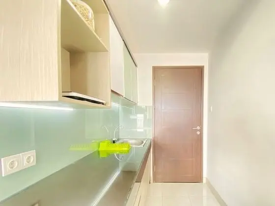 Cozy Living Studio Apartment At Mekarwangi Square Cibaduyut - Mutfak