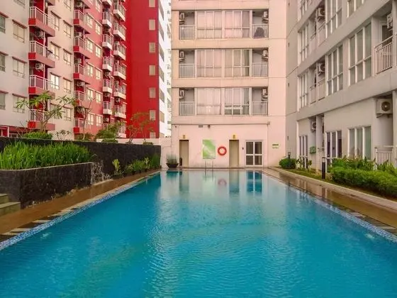 Cozy Living Studio Room Taman Melati Margonda Apartment - Havuz