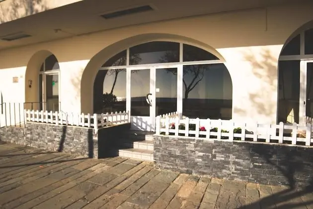 Cozy Loft in Front of the Sea - Dış Mekan