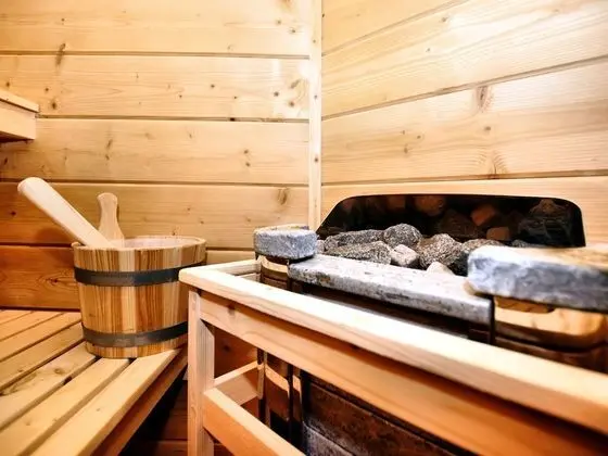 Cozy & Luxurious Chalet with Sauna, Hot Tub, Large Garden, Covered Terrace - Spa