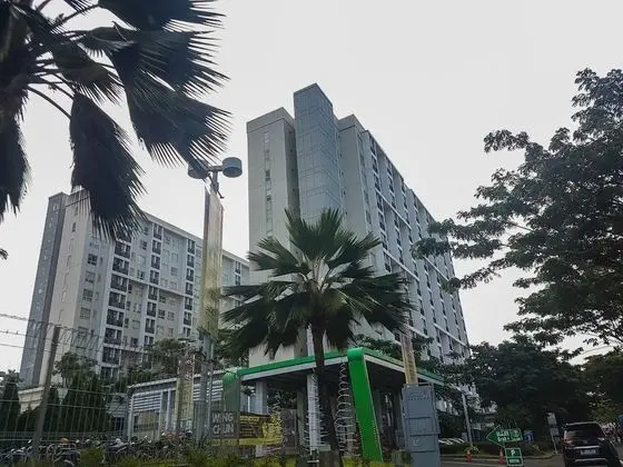 Cozy and Luxury 1BR Apartment at Scientia Residence