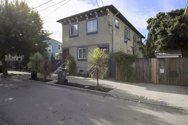 Cozy, Modern 3-bedroom in Oakland
