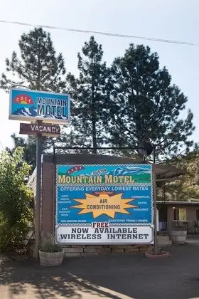 Cozy Mountain Motel - Dış Mekan