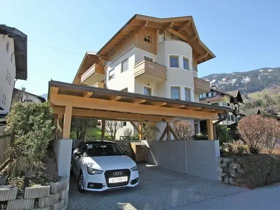 Cozy Villa near Ski Lift in Fügen - Dış Mekan