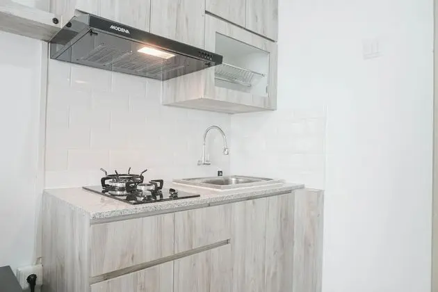 Cozy And Nice Studio At Amethyst Apartment - Mutfak