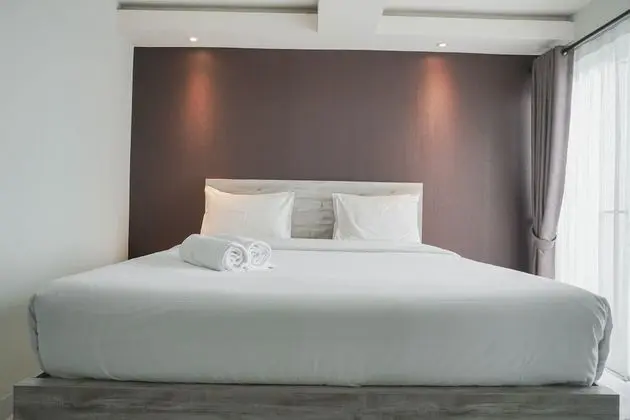 Cozy And Nice Studio At Amethyst Apartment - Oda