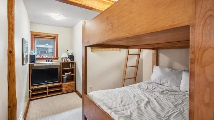Cozy Nook - Cozy and Rustic with Private Hot Tub and a Nice View - Oda