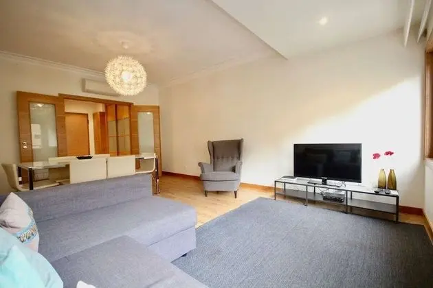 Cozy Orange Telheiras Apartment