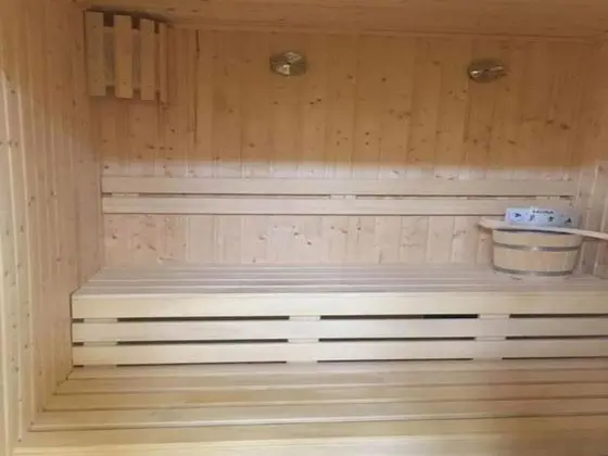 Cozy Pool Level 1-bed Apartment - Spa
