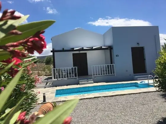 Cozy Villa With Pool and Parasol in Kirianna