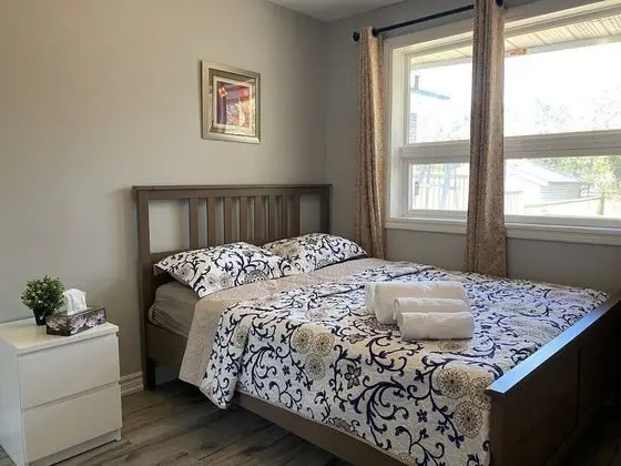 Cozy Private Bedroom Walk To Kennedy Stn