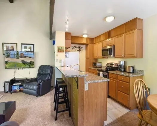 Cozy Retreat at the Kingswood Village - Oda