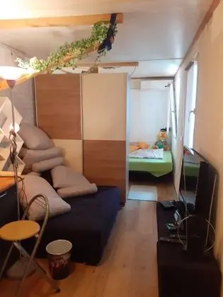 Cozy Small House on the Beach for pet Lovers