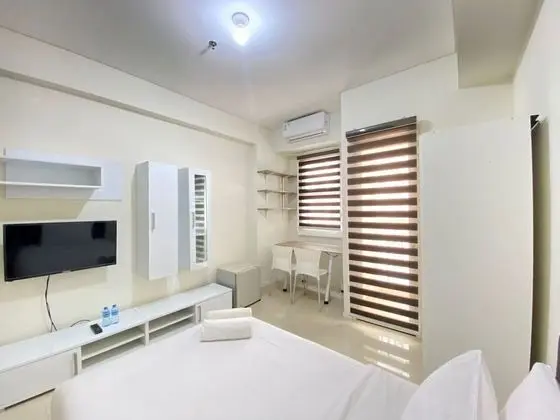 Cozy and Spacious Studio Room at Parahyangan Residence - İç Mekan