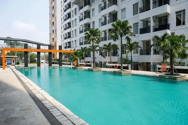 Cozy Stay 1BR at Gardenia Boulevard Apartment - Havuz