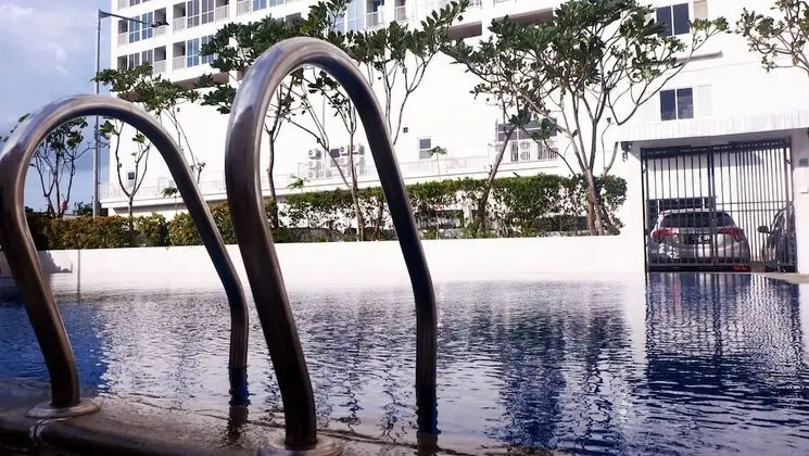 Cozy Stay And Homey Studio At Tifolia Apartment