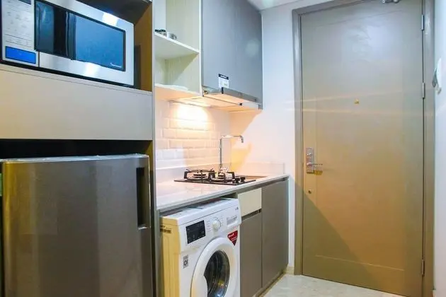 Cozy Stay Studio Room at Gold Coast Apartment - Mutfak