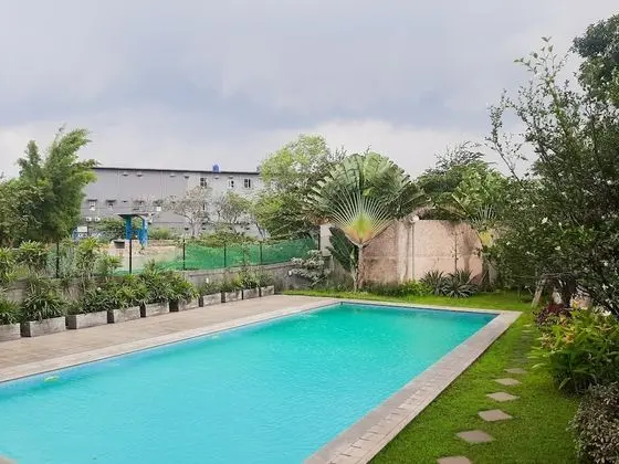 Cozy Stay Studio Room At Medina Apartment