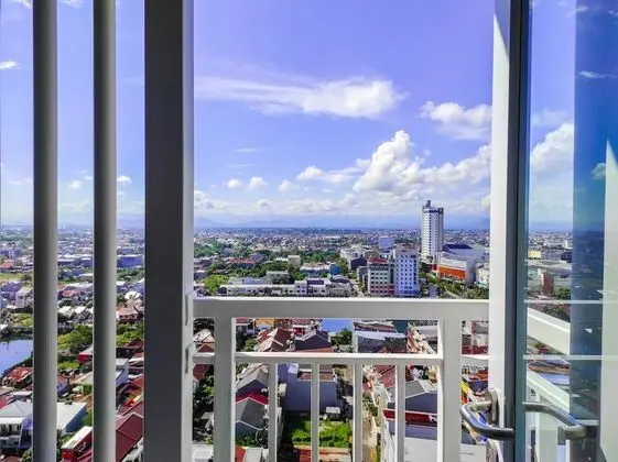 Cozy Stay Studio At Vida View Makassar Apartment