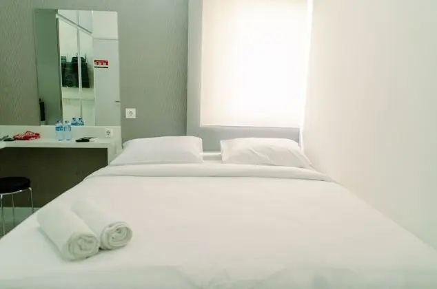 Cozy Studio Apartment At Aeropolis Residence Near Cgk Airport - Oda