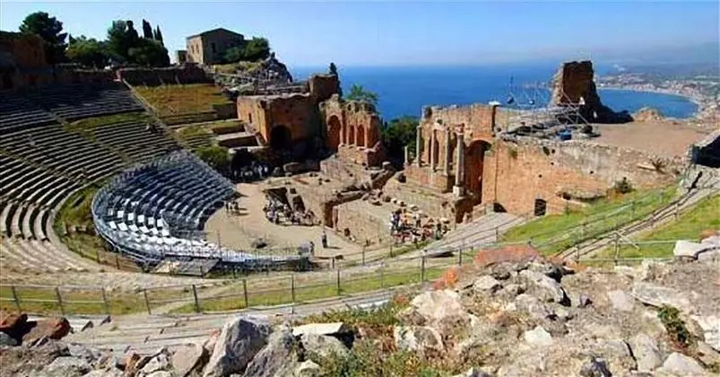 Cozy Studio Apartment Between Giardini Naxos and Taormina