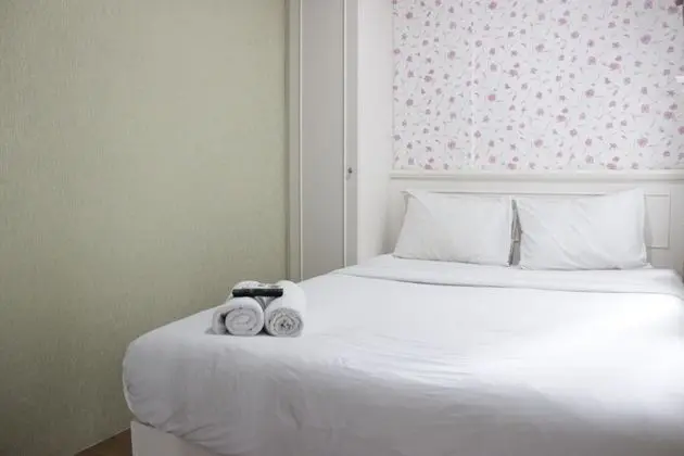 Cozy Studio Apartment At Grand Asia Afrika - Oda