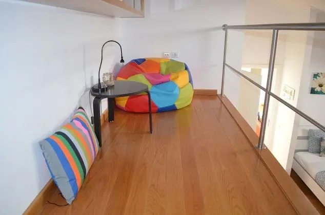 Cozy Studio at Carcavelos Beach - Oda Düzeni