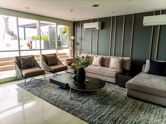 Cozy Studio Room At Barsa City Apartment